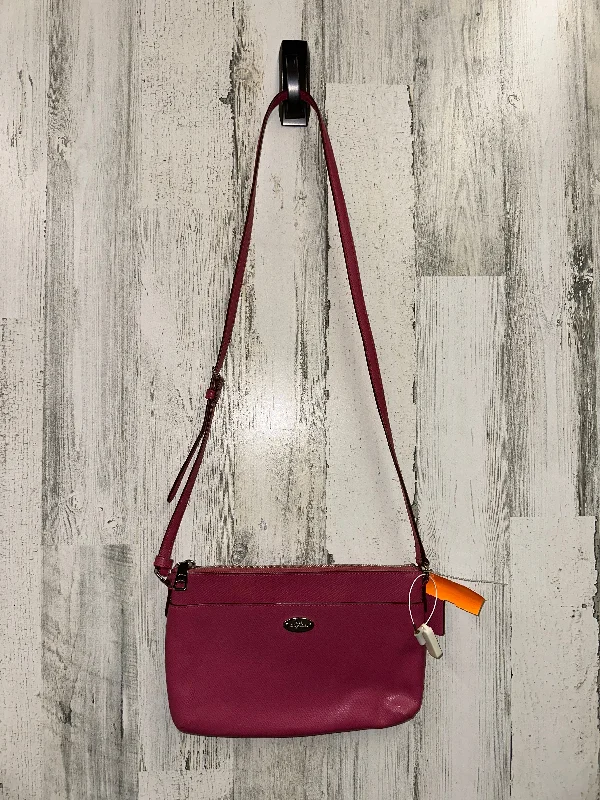 Crossbody Designer By Coach  Size: Medium