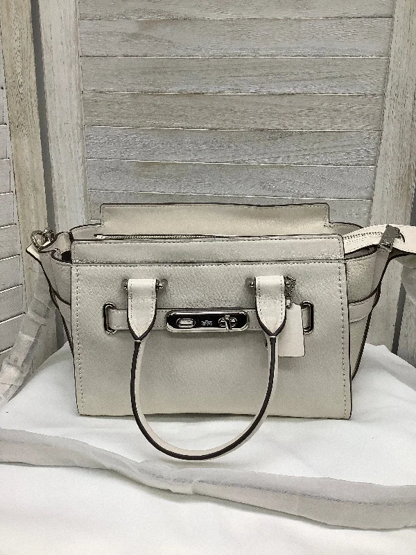 Crossbody Designer By Coach  Size: Medium