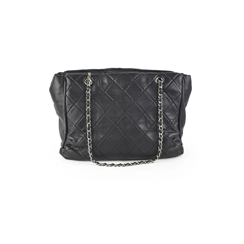 Chanel Quilted Chain Tote Tote Black