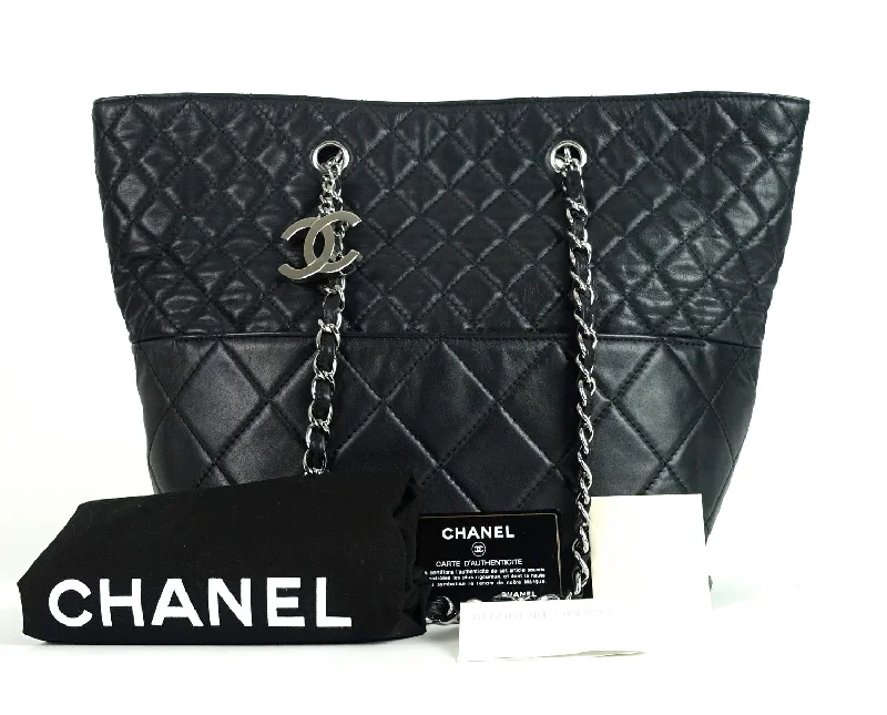 Chanel In The Business Tote Quilted Lambskin North South Black. Beautiful