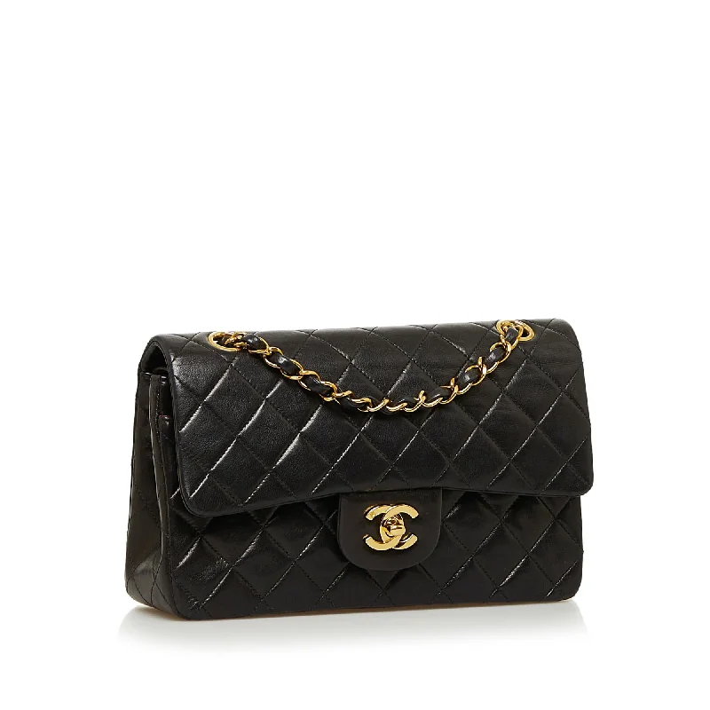 Chanel Small Classic Lambskin Double Flap (4CPVGg)