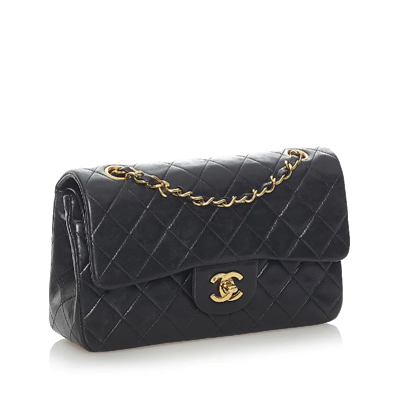 Chanel Small Classic Lambskin Double Flap (e4HtIK)